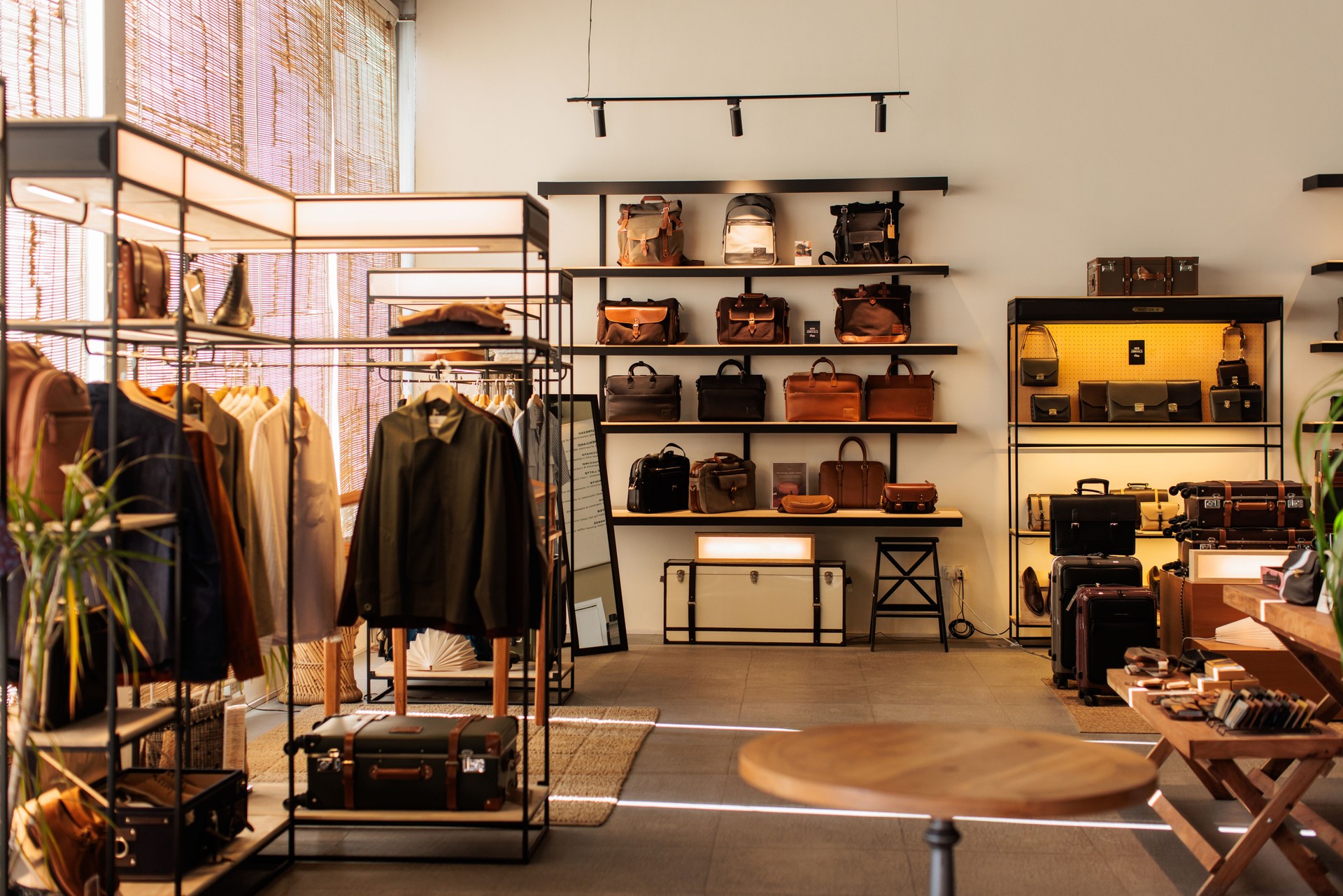 Trendy Boutique Shop in Dubai with Stylish Product Displays